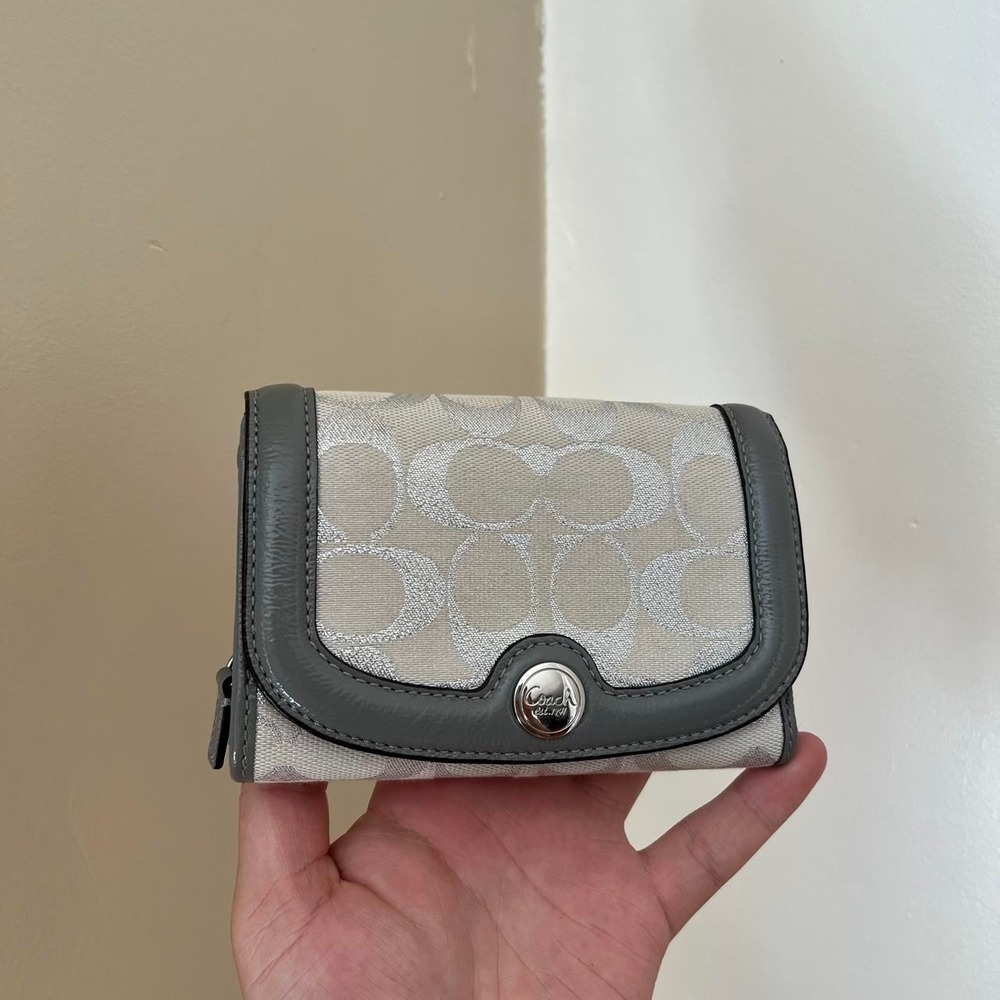 Y2K 2000s Coach Lynn Signature Cs Monogram Tri-Fold Wallet / Clutch